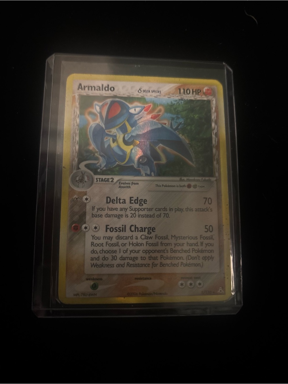 Armaldo Holon Phantoms reverse holo Pokémon TCG Card — Yellow Border